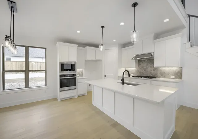 Photo 4 of Single family home for sale at 6016 Davis Knoll, Fort Worth, TX 76126 | MLS# 21244823 | Listing updated on 2026-07-24