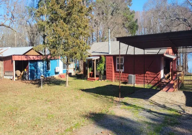 Photo 1 of Single family home for sale at 8234 Haphazard Rd, Mooringsport, LA 71060 | MLS# 21244865 | Listing updated on 2026-09-01