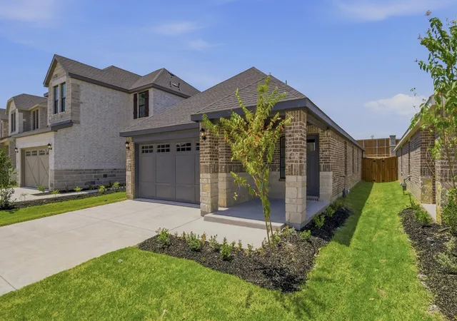 Photo 3 of Single family home for sale at 2005 Whispering Ln, Celina, TX 75009 | MLS# 21244924 | Listing updated on 2026-08-19