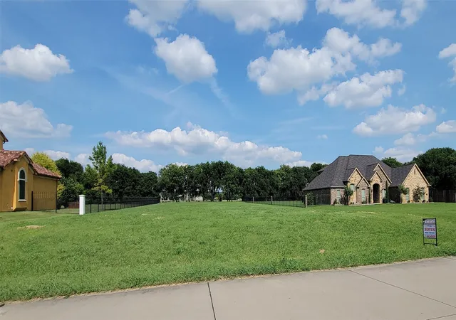 Photo 3 of Sale Pending at 1706 Right Field Ct, Cedar Hill, TX 75104 | MLS# 21240802 | Listing updated on 2026-08-25