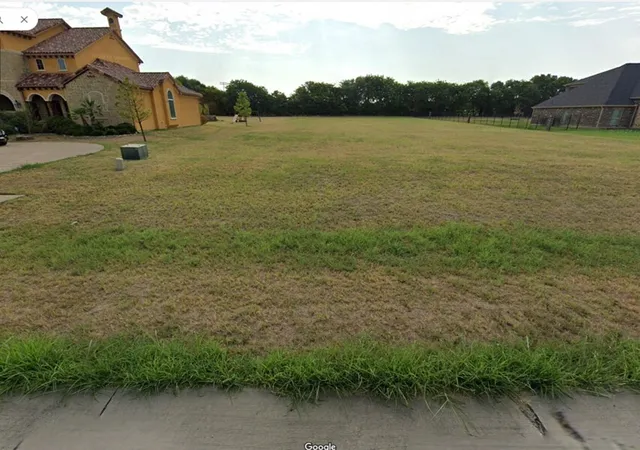 Photo 4 of Sale Pending at 1706 Right Field Ct, Cedar Hill, TX 75104 | MLS# 21240802 | Listing updated on 2026-08-25