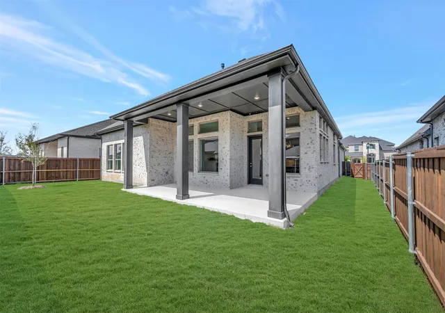 Photo 2 of Single family home for sale at 1611 Cedarberry Dr, Argyle, TX 76226 | MLS# 21244976 | Listing updated on 2026-09-25