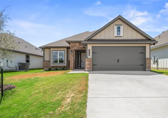 Photo 1 of Single family home for sale at 10120 Bethlehem Ct, Waco, TX 76708 | MLS# 21245001 | Listing updated on 2026-10-04