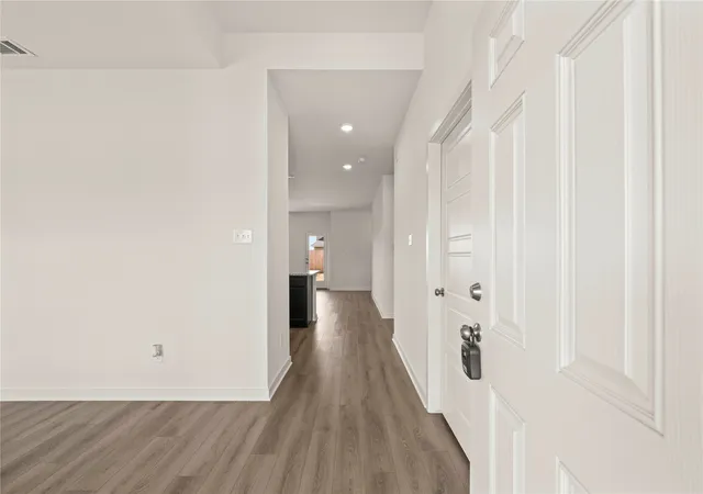 Photo 3 of Single family home for sale at 10120 Bethlehem Ct, Waco, TX 76708 | MLS# 21245001 | Listing updated on 2026-10-04