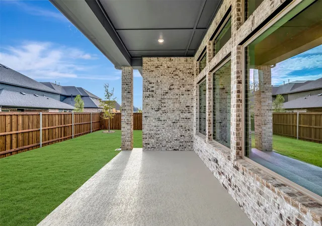 Photo 3 of Single family home for sale at 1605 Cedarberry Dr, Argyle, TX 76226 | MLS# 21245014 | Listing updated on 2026-10-02
