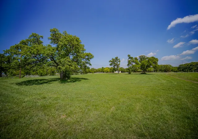 Photo 4 of Single family home for sale at 1201 Synterra Estates Loop, Jacksboro, TX 76458 | MLS# 21243370 | Listing updated on 2026-09-29