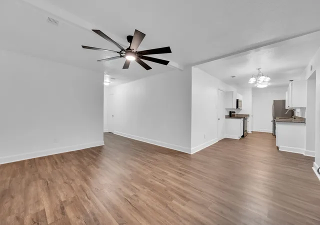 Photo 4 of Sale Pending at 512 Virginia Ave, Waxahachie, TX 75165 | MLS# 21242980 | Listing updated on 2026-09-03