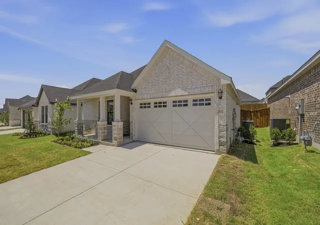 Photo 2 of Single family home for sale at 2031 Serene Springs Rd, Celina, TX 75009 | MLS# 21245049 | Listing updated on 2026-08-19