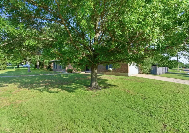 Homes for sale in Cisco, TX | 1400 Royal Ln, Cisco, TX 76437 | MLS# 21244488