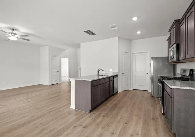 4th image of 9680 Stranton Dr, Fort Worth, TX 76140 | MLS# 21245252