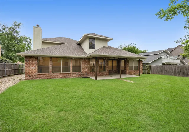 Photo 3 of Single family home for sale at 112 Scenic Dr, Rockwall, TX 75032 | MLS# 21243372 | Listing updated on 2026-07-27