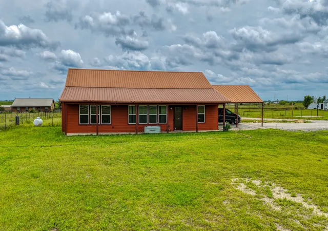 Photo 1 of Single family home for sale at 5500 County Road 302, Grandview, TX 76050 | MLS# 21244859 | Listing updated on 2026-10-03