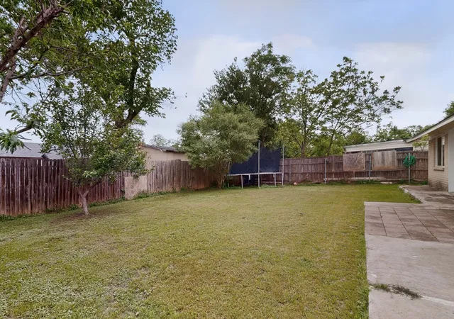 Homes for sale in Irving, TX | 2421 Harbor Trl, Irving, TX 75060 | MLS# 21245280