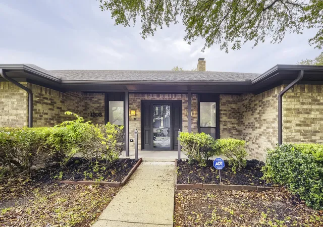 Photo 2 of Sale Pending at 1203 Westminister Ln, Duncanville, TX 75137 | MLS# 21136273 | Listing updated on 2026-07-23