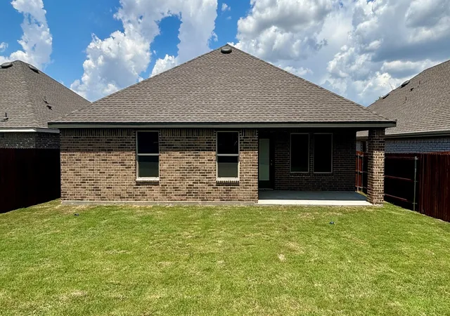 Homes for sale in Ennis, TX | 3313 Melissa Ln, Ennis, TX 75119 | MLS# 21245316