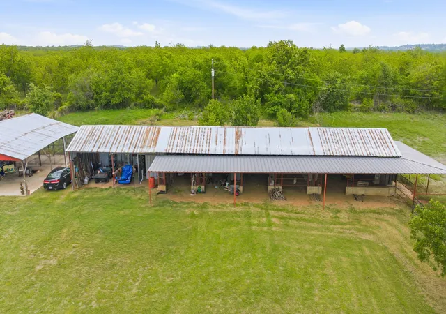 Photo 4 of House for sale at 3480 Fm 1496, Dublin, TX 76446 | MLS# 21244956 | Listing updated on 2026-10-03