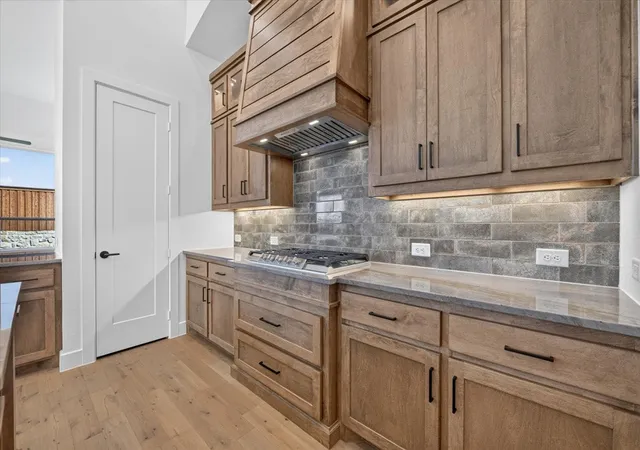 Photo 3 of Sale Pending at 2533 Domingo Dr, Aledo, TX 76008 | MLS# 21245286 | Listing updated on 2026-09-28