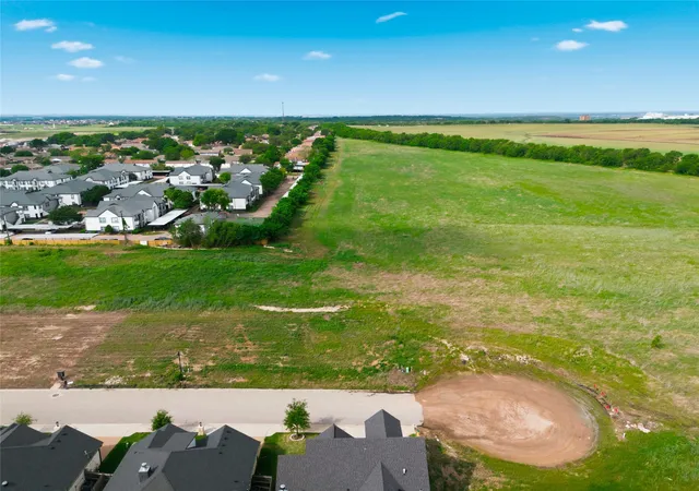 Photo 3 of Sale Pending at 1608 Tranquility Trl, Woodway, TX 76712 | MLS# 21245431 | Listing updated on 2026-08-26