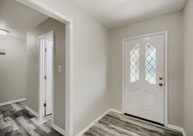 Photo 3 of Single family home for sale at 6946 Hunnicut Pl, Dallas, TX 75227 | MLS# 21143354 | Listing updated on 2026-10-06