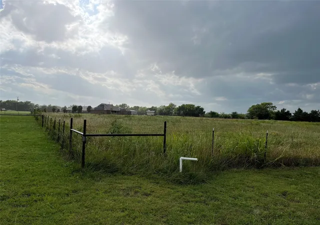 Homes for sale in Trenton, TX | 113 Judah Ct, Trenton, TX 75490 | MLS# 21244314