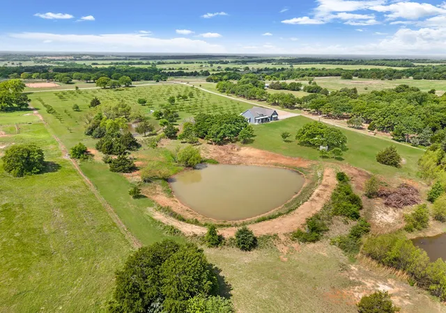 Photo 3 of Single family home for sale at 151 Faulkner Rd, Sunset, TX 76270 | MLS# 21245533 | Listing updated on 2026-09-05