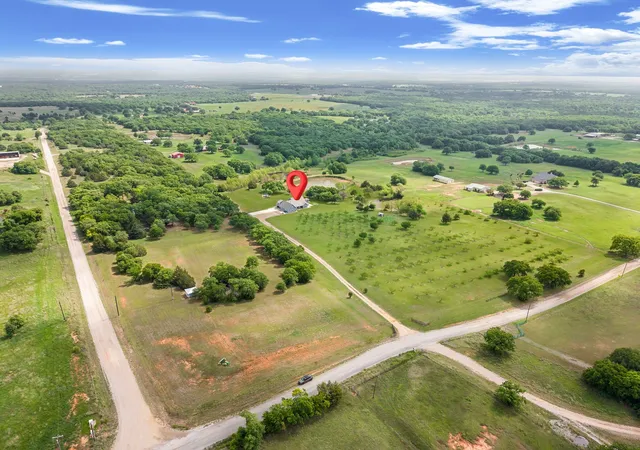 Photo 3 of Single family home for sale at 151 Faulkner Rd, Sunset, TX 76270 | MLS# 21245533 | Listing updated on 2026-09-05