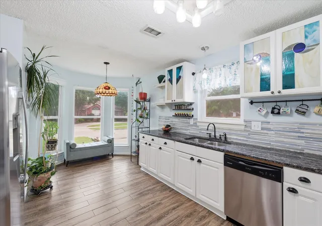 Photo 2 of Sale Pending at 2618 Crockett Dr, Corinth, TX 76210 | MLS# 21244967 | Listing updated on 2026-09-04