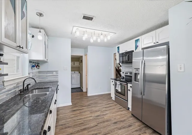 Photo 3 of Sale Pending at 2618 Crockett Dr, Corinth, TX 76210 | MLS# 21244967 | Listing updated on 2026-09-04
