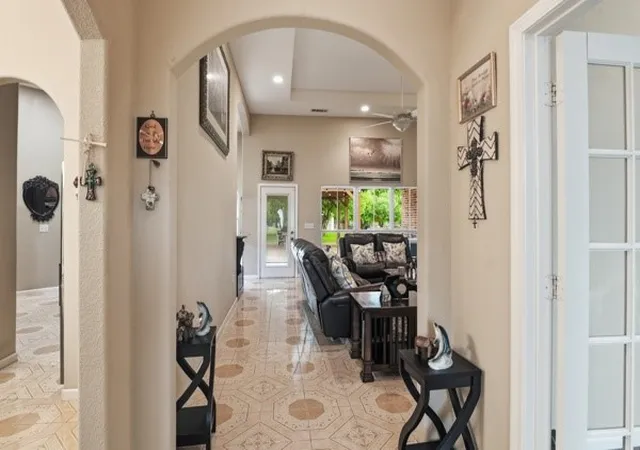 Photo 3 of Single family home for sale at 25452 Williams Dr, Justin, TX 76247 | MLS# 21244088 | Listing updated on 2026-07-10