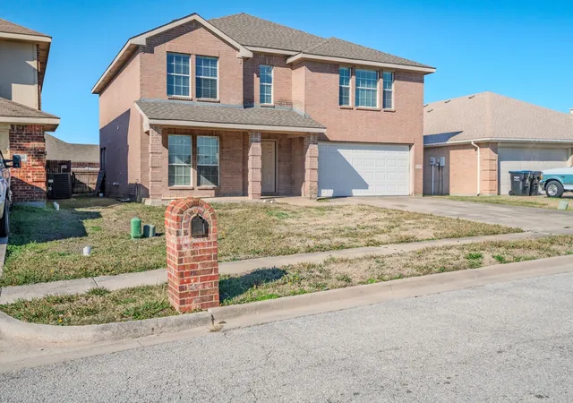 Homes for sale in Greenville, TX | 6518 Ashland Dr, Greenville, TX 75402 | MLS# 21245561
