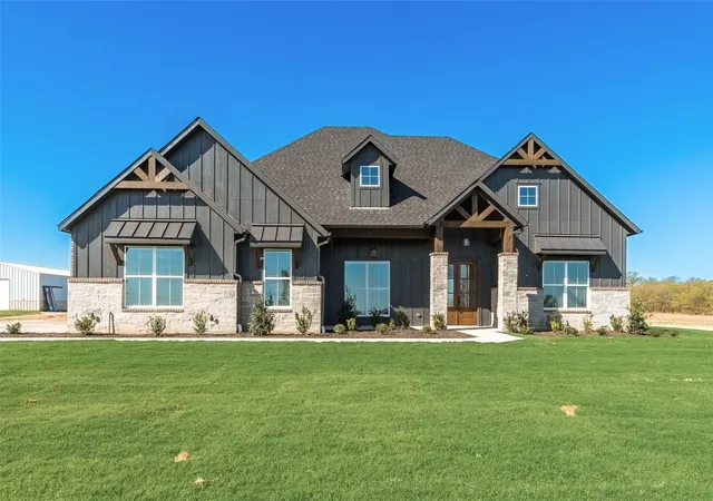 Homes for sale in Valley View, TX | 153 Dove Landing, Valley View, TX 76272 | MLS# 21245665