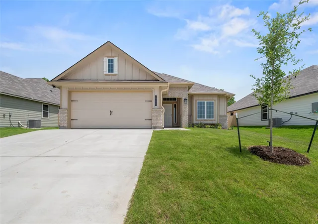 Homes for sale in Mc Gregor, TX | 111 Adaline Bnd, Mc Gregor, TX 76657 | MLS# 21245749