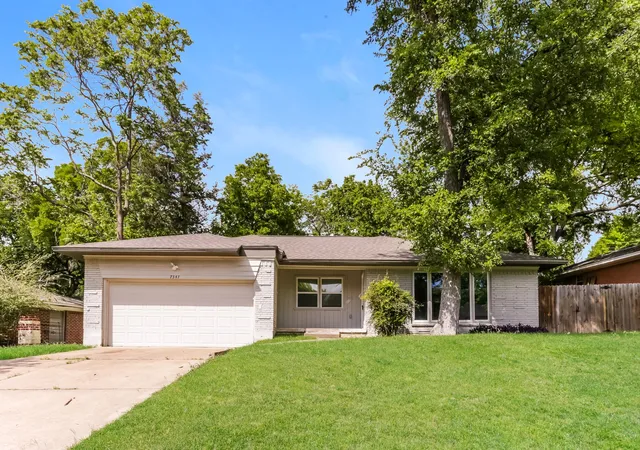 Photo 1 of Single family home for sale at 7347 Maringo Dr, Dallas, TX 75227 | MLS# 21245008 | Listing updated on 2026-08-28