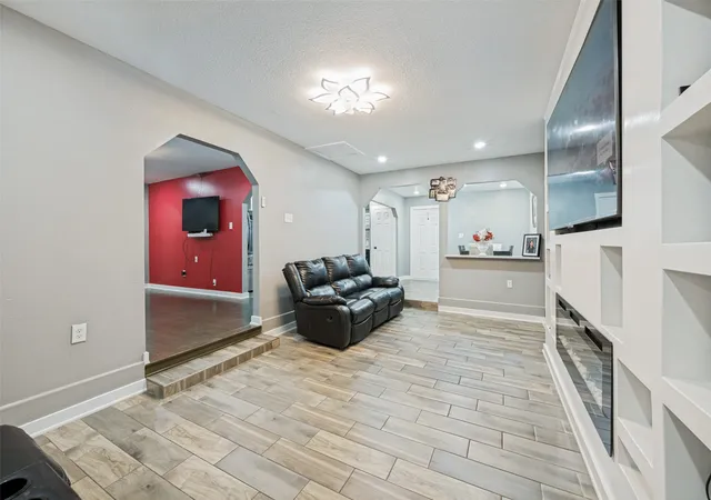 Photo 4 of Single family home for sale at 4332 Quails Ln, Fort Worth, TX 76119 | MLS# 21241619 | Listing updated on 2026-09-15
