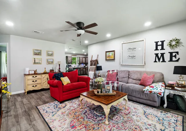 Photo 3 of Single family home for sale at 240 Elizabeth Ln, Blossom, TX 75416 | MLS# 21244841 | Listing updated on 2026-07-22