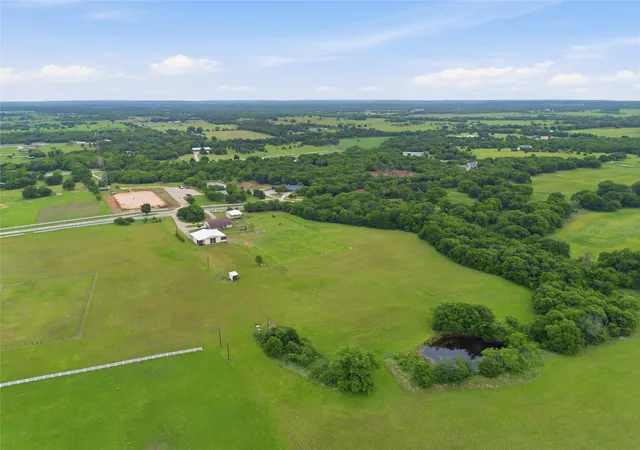 Homes for sale in Whitesboro, TX | 198 County Road 1262, Whitesboro, TX 76273 | MLS# 21245302