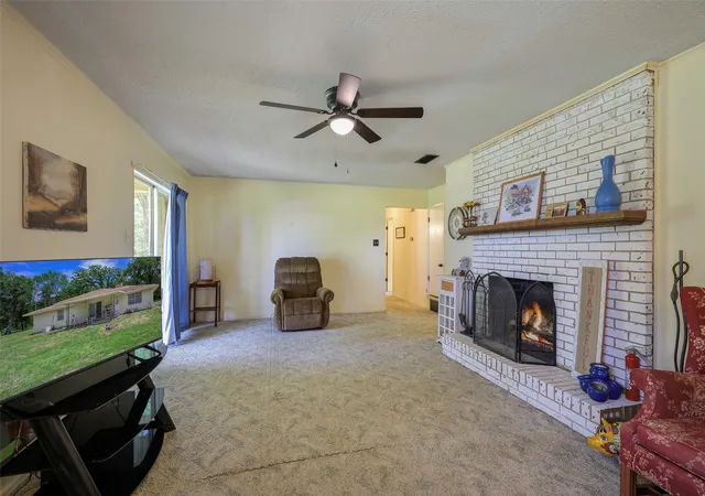 Photo 4 of Single family home for sale at 1113 W Will White Rd, Tool, TX 75143 | MLS# 21238606 | Listing updated on 2026-09-02