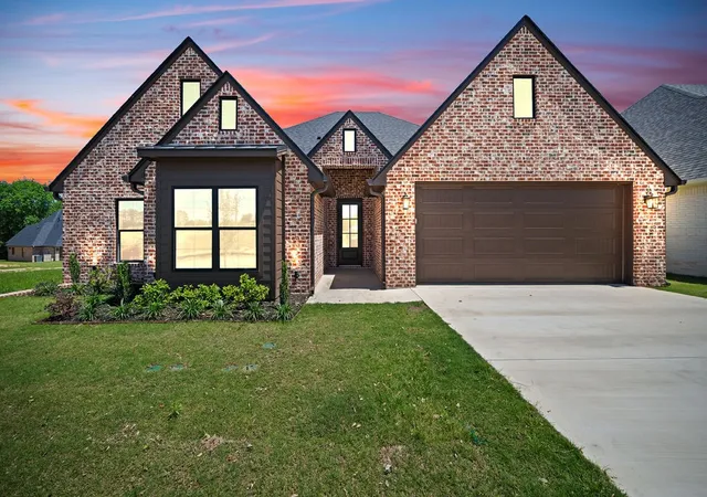 Photo 1 of Single family home for sale at 15073 Tilley Springs Cvs, Tyler, TX 75703 | MLS# 21245694 | Listing updated on 2026-07-25