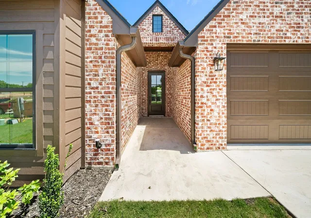 Photo 3 of Single family home for sale at 15073 Tilley Springs Cvs, Tyler, TX 75703 | MLS# 21245694 | Listing updated on 2026-07-25
