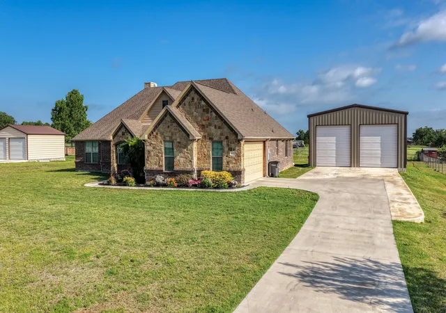 Photo 2 of Single family home for sale at 2023 Jo Jones Lane, Springtown, TX 76082 | MLS# 21211002 | Listing updated on 2026-07-08