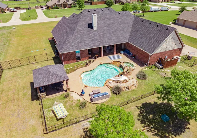Homes for sale in Talty, TX | 12176 Livingston Wy, Talty, TX 75126 | MLS# 21244305