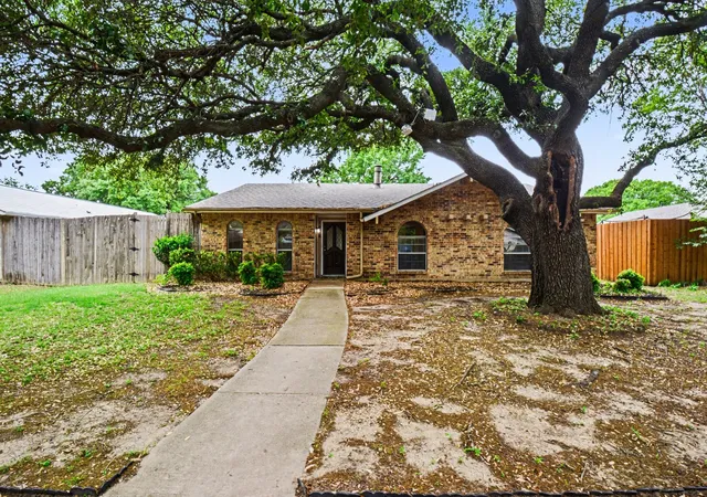 Photo 2 of Single family home for sale at 1408 Vanderbilt Dr, Plano, TX 75023 | MLS# 21245752 | Listing updated on 2026-08-04