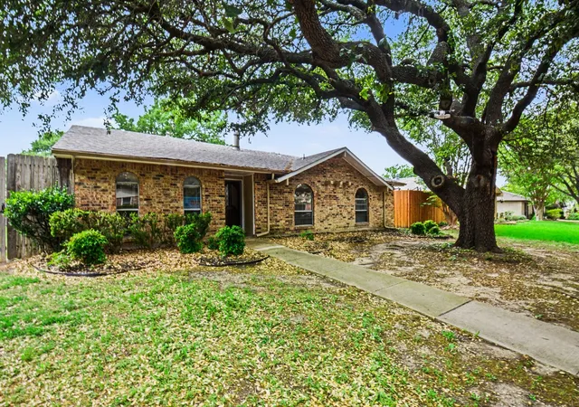 Photo 3 of Single family home for sale at 1408 Vanderbilt Dr, Plano, TX 75023 | MLS# 21245752 | Listing updated on 2026-08-04