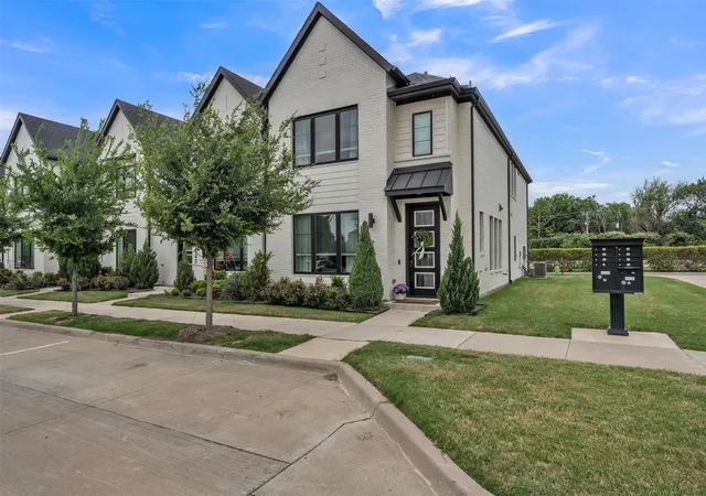 Homes for sale in North Richland Hills, TX | 7549 Reis Ln, North Richland Hills, TX 76182 | MLS# 21245491