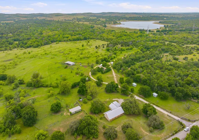 Photo 4 of House for sale at 4823 Airport Rd, Aledo, TX 76008 | MLS# 21244767 | Listing updated on 2026-10-06