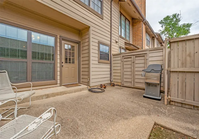 Homes for sale in Dallas, TX | 9910 Royal Ln #1006, Dallas, TX 75231 | MLS# 21246179