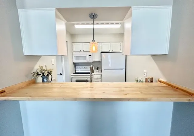 2nd image of 7621 Mccallum Blvd #309, Dallas, TX 75252 | MLS# 21246275