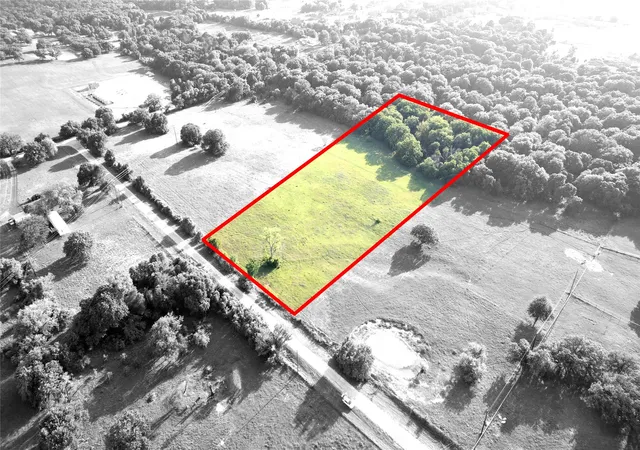 Photo 1 of Land for sale at 000 Lot 2 Campbell Ln, Springtown, TX 76082 | MLS# 21246288 | Listing updated on 2026-09-17