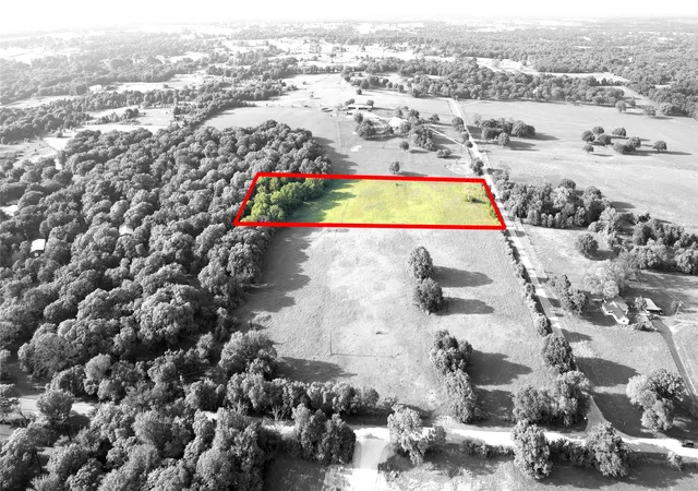 Photo 3 of Land for sale at 000 Lot 2 Campbell Ln, Springtown, TX 76082 | MLS# 21246288 | Listing updated on 2026-09-17