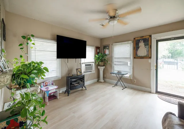 Homes for sale in Coleman, TX | 308 W 5th St, Coleman, TX 76834 | MLS# 21245201